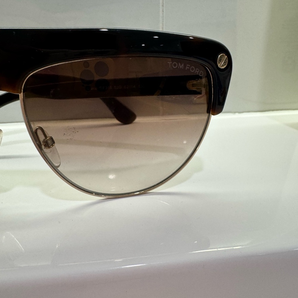 Tom Ford FT0318 52G Liane Flat Top Sunglasses – Havana Brown ✨ - Picture 9 of 12